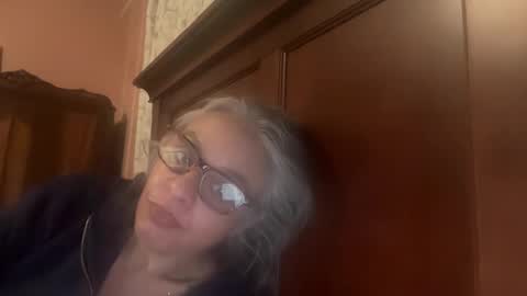 Tori online show from February 19, 5:36 am