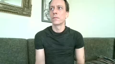 Snapshot of degrandis chatting on April 19, 11:09 am Luka Magic online show from April 19, 11:09 am