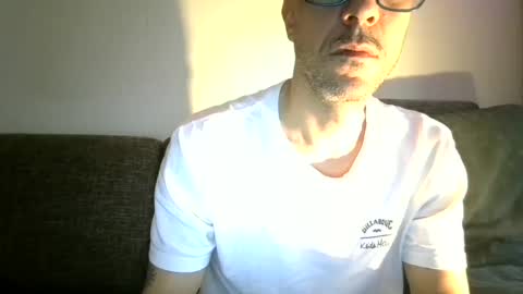 Snapshot of degrandis chatting on May 14, 10:33 am Luka Magic online show from May 14, 10:33 am