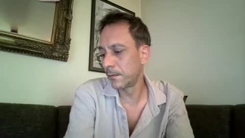 Snapshot of degrandis chatting on May 26, 8:43 am Luka Magic online show from May 26, 8:43 am