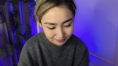 Snapshot of deiri_destiny chatting on December 4, 5:49 am sexy bimbo little kitty asian misstress quen princes sexy girl you can just call me pleasure online show from December 4, 5:49 am