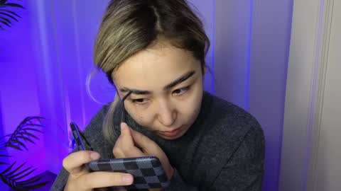 Snapshot of deiri_destiny chatting on December 6, 5:53 am sexy bimbo little kitty asian misstress quen princes sexy girl you can just call me pleasure online show from December 6, 5:53 am