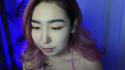 Snapshot of deiri_destiny chatting on December 12, 12:33 pm sexy bimbo little kitty asian misstress quen princes sexy girl you can just call me pleasure online show from December 12, 12:33 pm