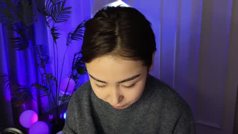Snapshot of deiri_destiny chatting on December 20, 8:49 am sexy bimbo little kitty asian misstress quen princes sexy girl you can just call me pleasure online show from December 20, 8:49 am