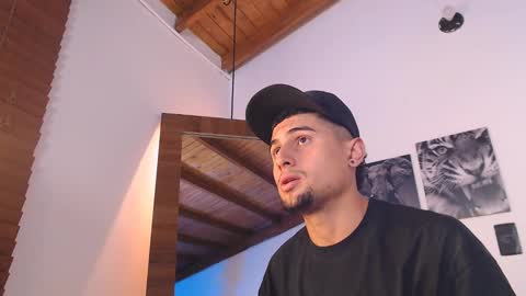  DEIVY  online show from December 20, 6:19 am