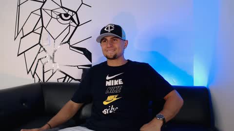  DEIVY  online show from February 3, 4:25 am