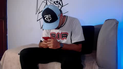  DEIVY  online show from December 4, 12:42 am