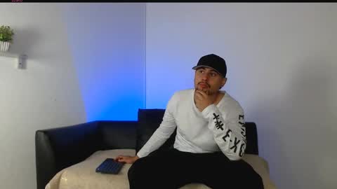  DEIVY  online show from March 3, 9:10 pm