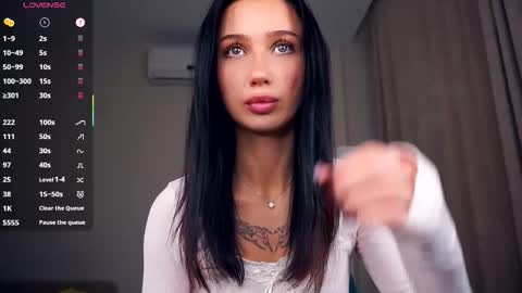 Hello everyone Im Tessa Make yourself comfortable. Were going to have fun together  online show from October 21, 7:20 am