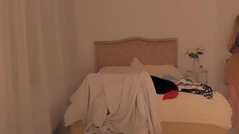 deliadelicious online show from February 21, 10:17 am