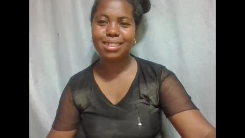 deliah712909 online show from January 24, 7:30 am