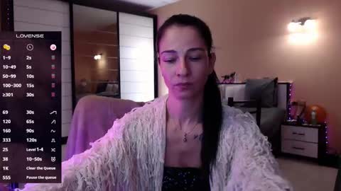 Nicole online show from January 19, 9:24 am