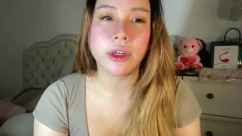 iyalicious online show from March 3, 1:42 am