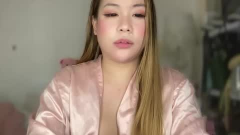 iyalicious online show from November 18, 9:41 pm