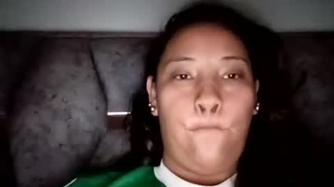 Snapshot of delicious_sarah07 chatting on June 6, 11:37 am Sarah online show from June 6, 11:37 am