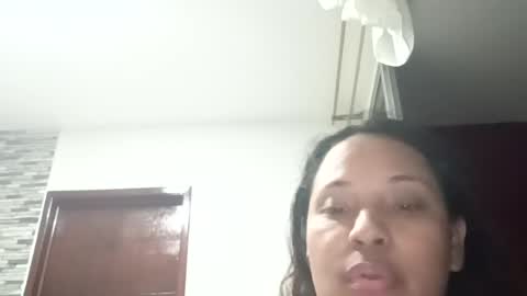 Snapshot of delicious_sarah07 chatting on June 27, 4:06 am Sarah online show from June 27, 4:06 am