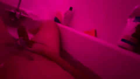 Snapshot of deliciousb04 chatting on November 17, 7:25 am deliciousb04 online show from November 17, 7:25 am