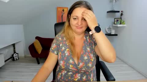 DeliciousLolly online show from September 22, 3:30 am