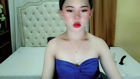 Snapshot of deliciously_sophie chatting on July 20, 2:59 am Sophie online show from July 20, 2:59 am