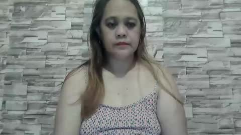 Snapshot of deliciousmel4u chatting on May 18, 9:37 am mel online show from May 18, 9:37 am