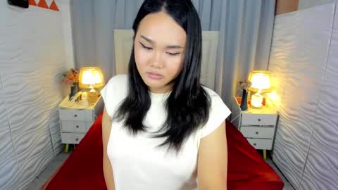 Tyra Colins online show from December 1, 10:32 pm