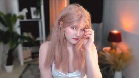 Delilah or Laila online show from March 28, 10:09 pm