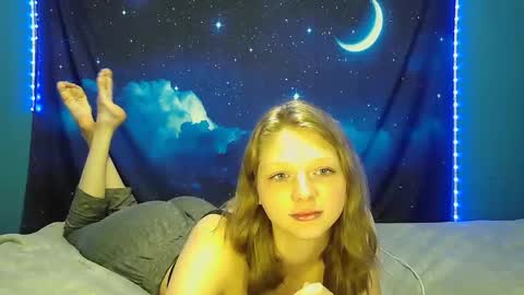 DelilaLove3412 online show from December 20, 2:52 am