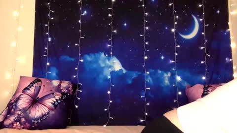 DelilaLove3412 online show from April 3, 11:47 pm