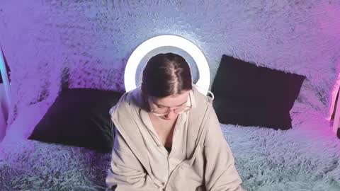 Rochel online show from December 13, 8:04 pm