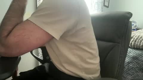 Snapshot of deliveryguy222 chatting on February 25, 8:07 pm deliveryguy222 online show from February 25, 8:07 pm