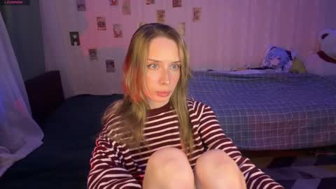 Snapshot of dellacampbell chatting on May 18, 9:42 pm Della online show from May 18, 9:42 pm