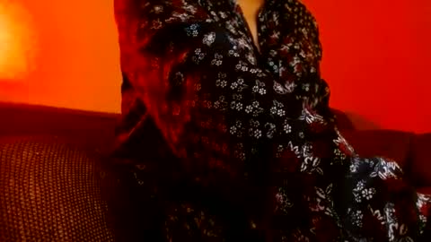 Snapshot of delphine_x chatting on October 30, 9:15 pm Delphine online show from October 30, 9:15 pm