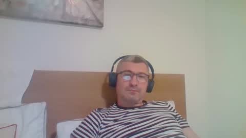 Snapshot of demarco1977 chatting on March 23, 8:02 pm demarco1977 online show from March 23, 8:02 pm