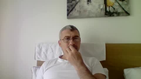 Snapshot of demarco1977 chatting on August 3, 1:16 pm demarco1977 online show from August 3, 1:16 pm