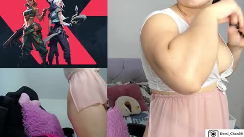 demiii online show from November 10, 9:52 am