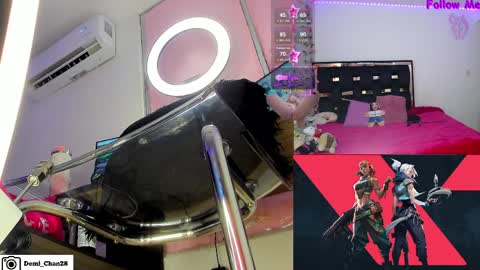 demiii online show from April 9, 9:26 am