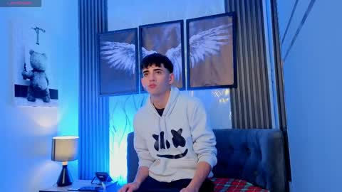 demian hot99 online show from April 21, 11:38 am