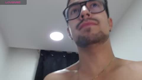 demian_val_4 online show from February 18, 12:12 pm