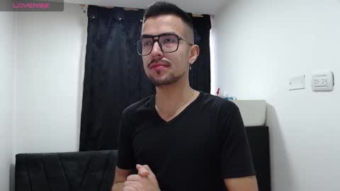 demian_val_4 online show from February 19, 12:01 pm