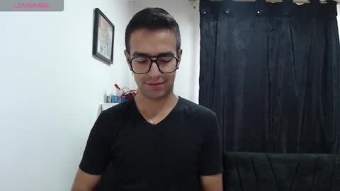 demian_val_4 online show from March 26, 12:00 pm