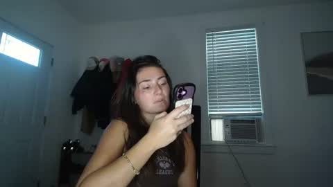 Snapshot of demiibear chatting on August 6, 11:06 pm Demi online show from August 6, 11:06 pm