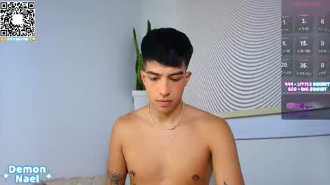 Snapshot of demonael chatting on July 7, 6:47 am Juan Gabriel Independent Models 3 online show from July 7, 6:47 am