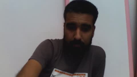 Snapshot of demonsexarab chatting on December 15, 10:25 pm online show from December 15, 10:25 pm