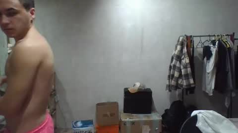 Snapshot of den4ik_sport chatting on February 18, 6:26 pm den4ik_sport online show from February 18, 6:26 pm