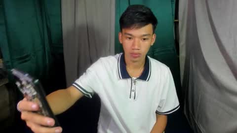 Snapshot of den_cummers chatting on March 22, 10:51 am den_cummers online show from March 22, 10:51 am