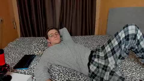 Deni online show from December 17, 11:38 am