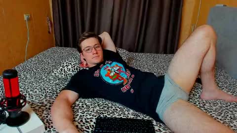 Deni online show from May 20, 7:53 pm