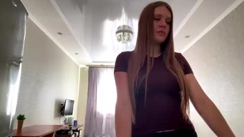Snapshot of denicedweck chatting on July 8, 11:37 am Nika online show from July 8, 11:37 am