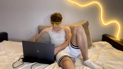 Snapshot of deniel_horny chatting on June 1, 9:00 am Deni online show from June 1, 9:00 am