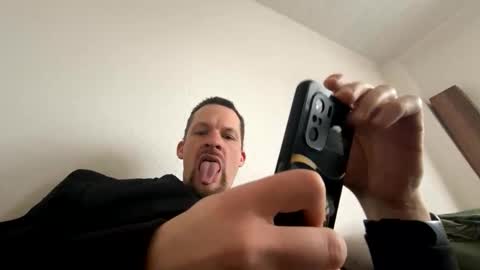 denis19872 online show from April 16, 8:48 am